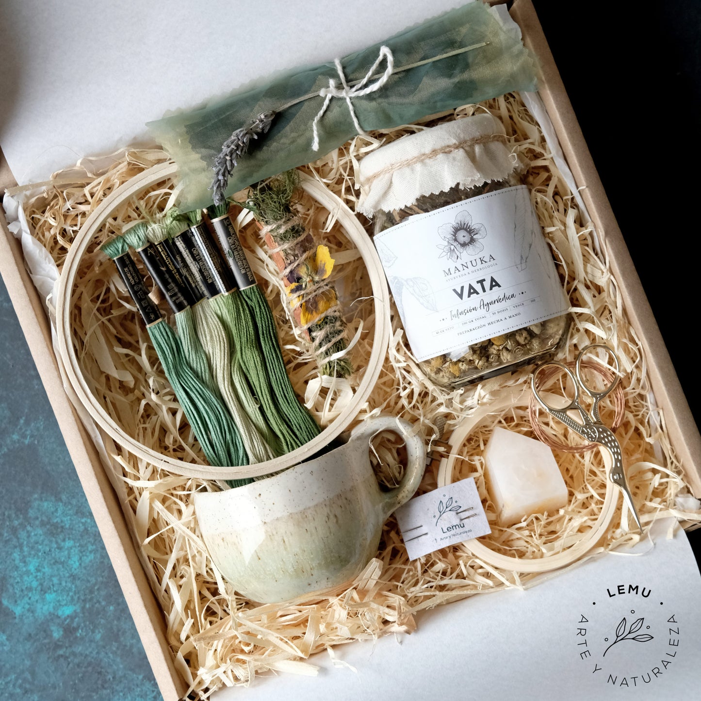 KIT DE BORDADO SIMBÓLICO Y RITUAL